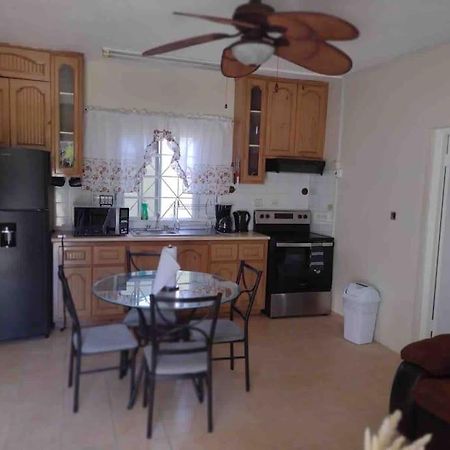 Club Caribbean Apartments Runaway Bay Ngoại thất bức ảnh
