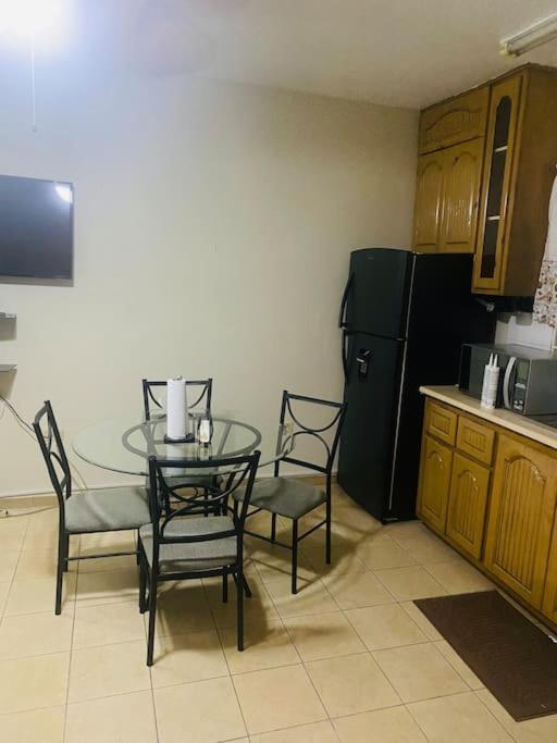 Club Caribbean Apartments Runaway Bay Ngoại thất bức ảnh